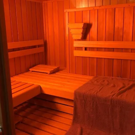 Kur-pur Eine Mit Sauna Und Garten شقة